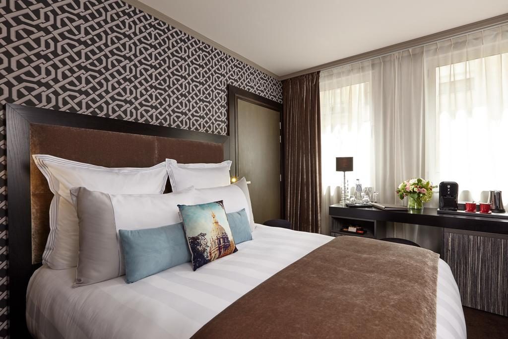 family hotels in Paris 5
