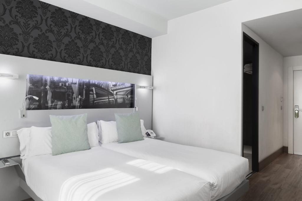 Pet-friendly hotel in madrid