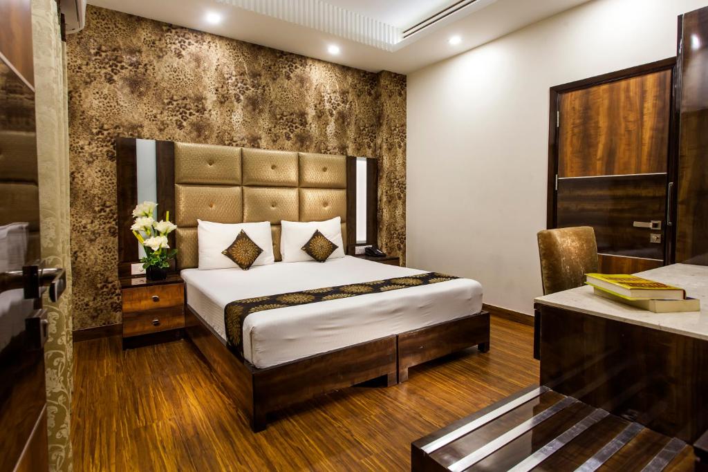 Best Cheap Hotels In New Delhi - Traveling With Quality